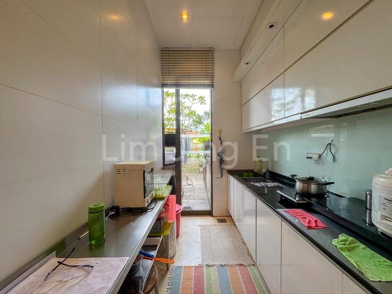 4 Bed Cluster House (Landed) for Sale in  Surin Villas - Image 9